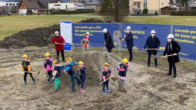 Spatenstich Kreuzfeld